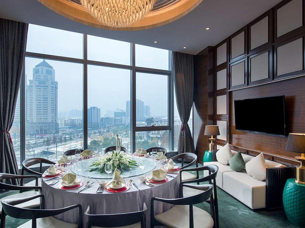 Отель Sofitel Lianyungang Suning Экстерьер фото